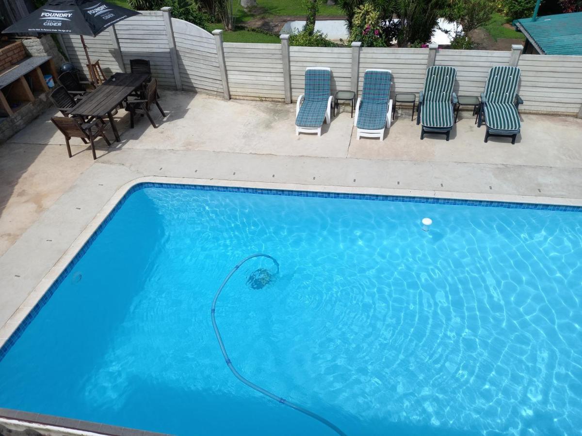Poolside Guest House พอร์ตเชพสโตน ภายนอก รูปภาพ